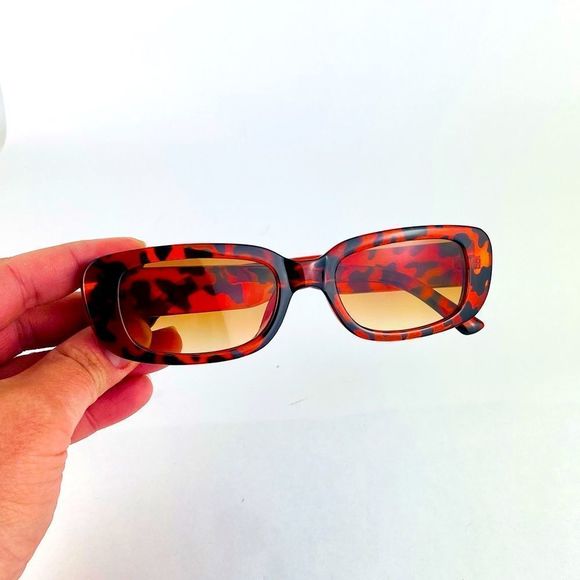 COPY - COPY - COPY - COPY - Rectangle red tortoise 🐢 frame sung… - Picture 1 of 5
